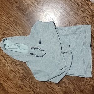 Women's Cinch Sweatshirt size Small